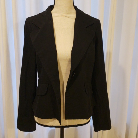Single Button Blazer - Picture 8 of 8